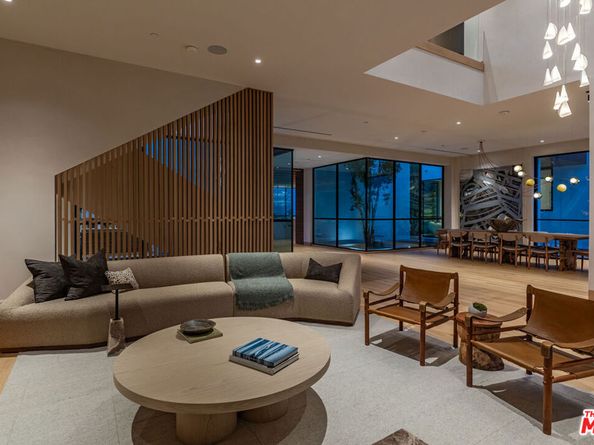 1307 N Doheny Drive, Los Angeles CA 90069