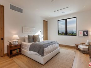 1307 N Doheny Drive, Los Angeles CA 90069