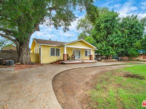 7231 Vanalden Avenue, Reseda CA 91335