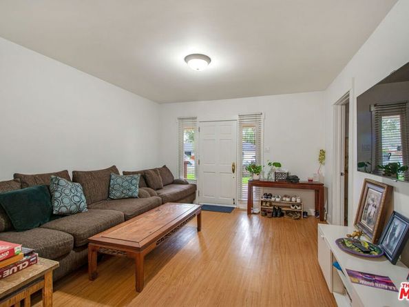 7231 Vanalden Avenue, Reseda CA 91335