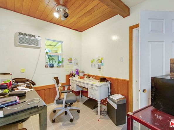 7231 Vanalden Avenue, Reseda CA 91335