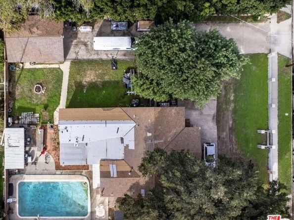 7231 Vanalden Avenue, Reseda CA 91335