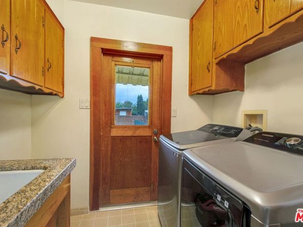 7231 Vanalden Avenue, Reseda CA 91335