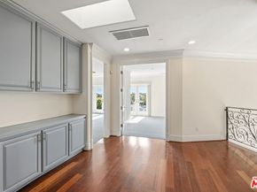 2997 Beverly Glen Circle, Los Angeles CA 90077