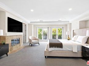 2997 Beverly Glen Circle, Los Angeles CA 90077