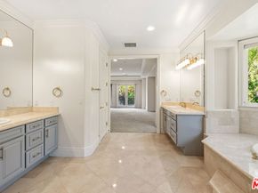 2997 Beverly Glen Circle, Los Angeles CA 90077