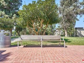 865 S Lucerne Boulevard, Los Angeles CA 90005