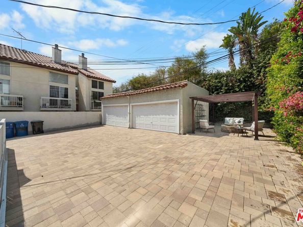 865 S Lucerne Boulevard, Los Angeles CA 90005