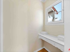 865 S Lucerne Boulevard, Los Angeles CA 90005