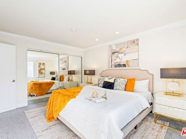 1716 Brockton Avenue 101, Los Angeles CA 90025