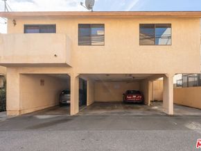 1716 Brockton Avenue 101, Los Angeles CA 90025