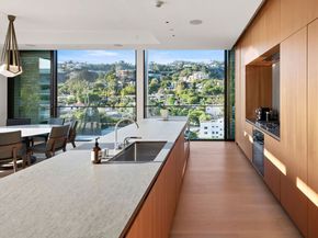 9040 Sunset Boulevard 1101, West Hollywood CA 90069