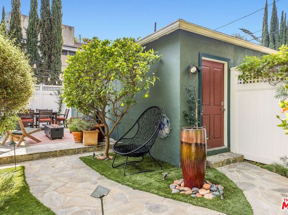 5107 Colfax Avenue, Valley Village CA 91601