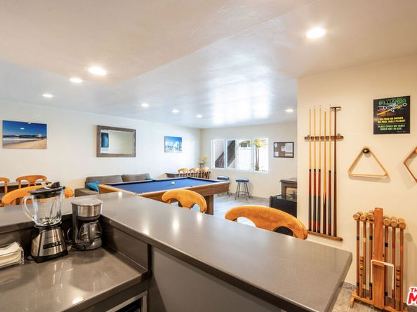 2721 2nd Street 211, Santa Monica CA 90405