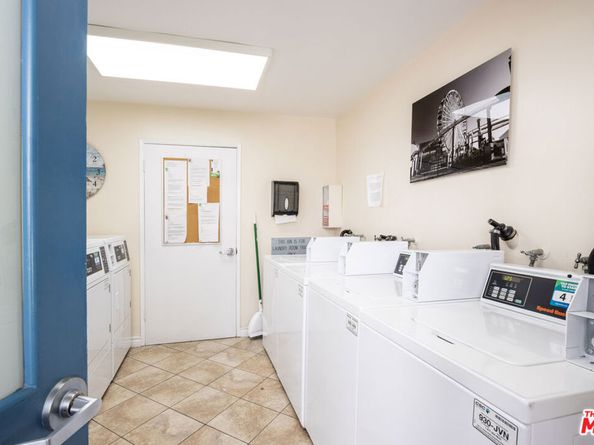 2721 2nd Street 211, Santa Monica CA 90405