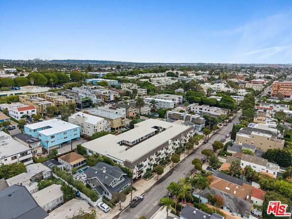 2721 2nd Street 211, Santa Monica CA 90405