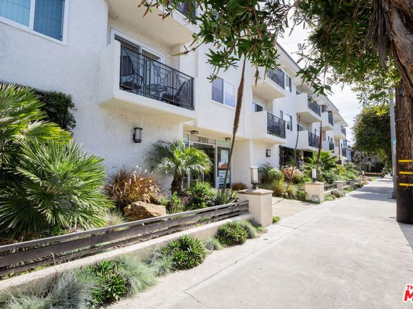 2721 2nd Street 211, Santa Monica CA 90405