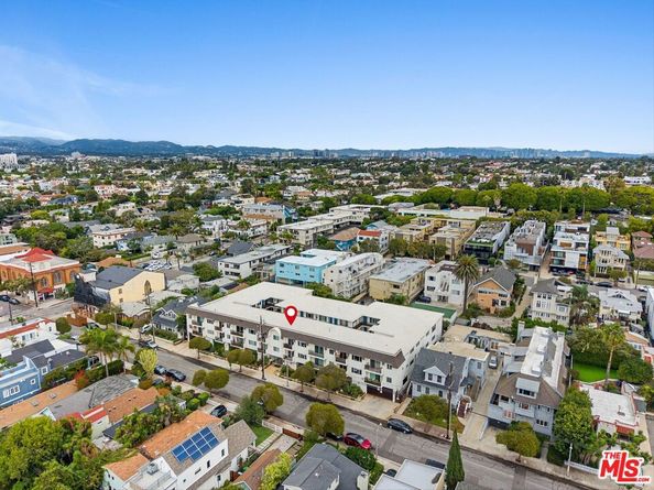 2721 2nd Street 211, Santa Monica CA 90405