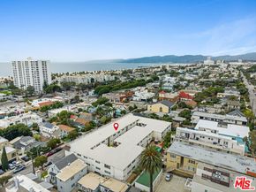 2721 2nd Street 211, Santa Monica CA 90405