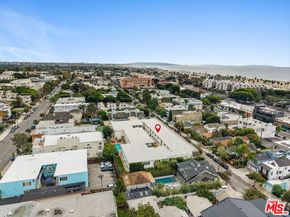 2721 2nd Street 211, Santa Monica CA 90405