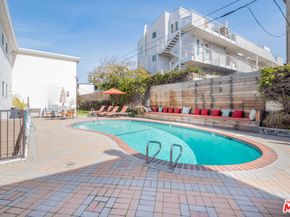 2721 2nd Street 211, Santa Monica CA 90405