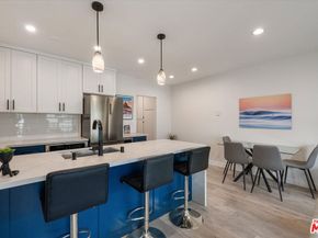 2721 2nd Street 211, Santa Monica CA 90405