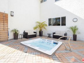 2721 2nd Street 211, Santa Monica CA 90405