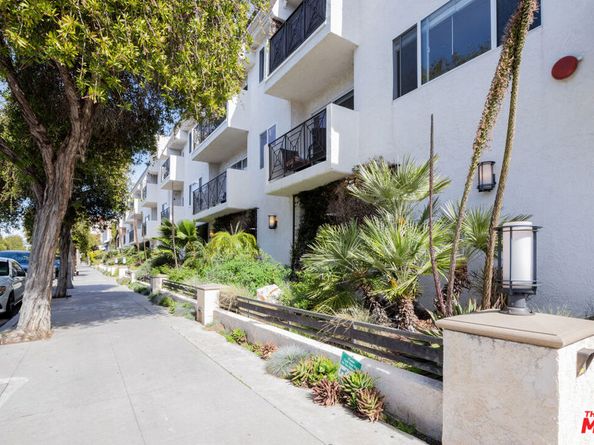 2721 2nd Street 211, Santa Monica CA 90405