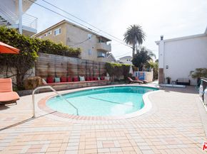 2721 2nd Street 211, Santa Monica CA 90405
