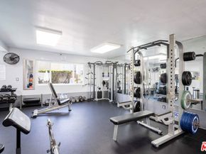 2721 2nd Street 211, Santa Monica CA 90405