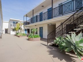 2721 2nd Street 211, Santa Monica CA 90405