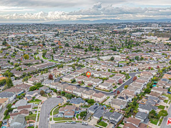 23208 Maple Avenue, Torrance CA 90505