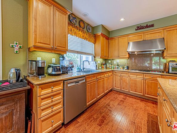 23208 Maple Avenue, Torrance CA 90505