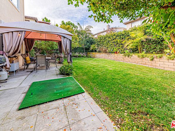 23208 Maple Avenue, Torrance CA 90505