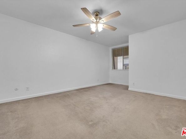 8535 W West Knoll Drive 111, West Hollywood CA 90069