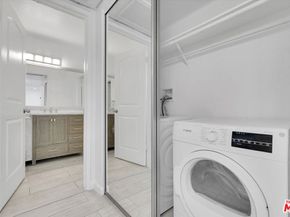 8535 W West Knoll Drive 111, West Hollywood CA 90069