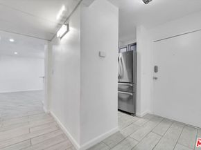 8535 W West Knoll Drive 111, West Hollywood CA 90069