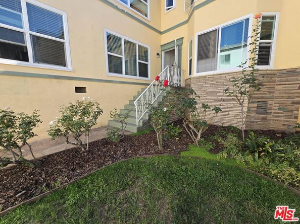 1268 Queen Anne Place, Los Angeles CA 90019