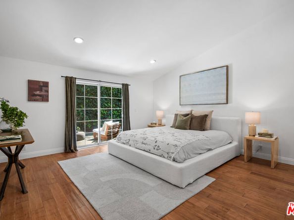 2206 Outpost Drive, Los Angeles CA 90068