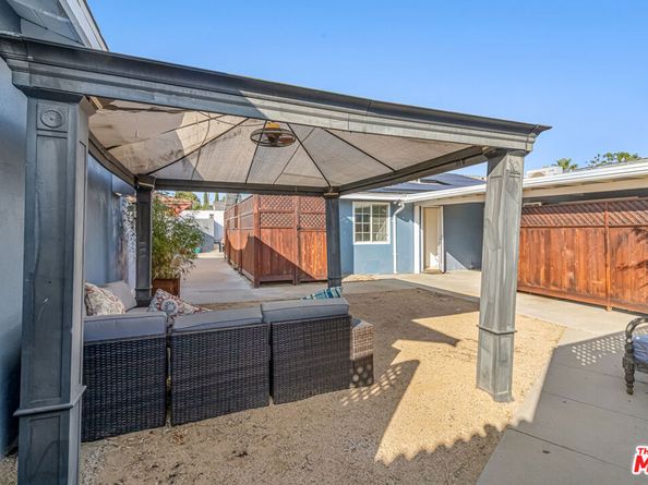 11725 Balboa Boulevard, Granada Hills CA 91344