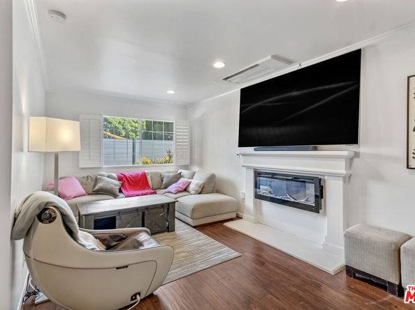 11725 Balboa Boulevard, Granada Hills CA 91344