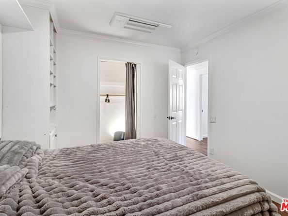 11725 Balboa Boulevard, Granada Hills CA 91344