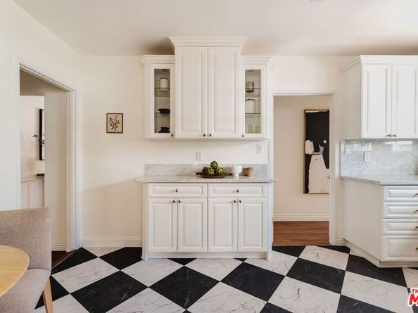 3860 Hepburn Avenue, Los Angeles CA 90008