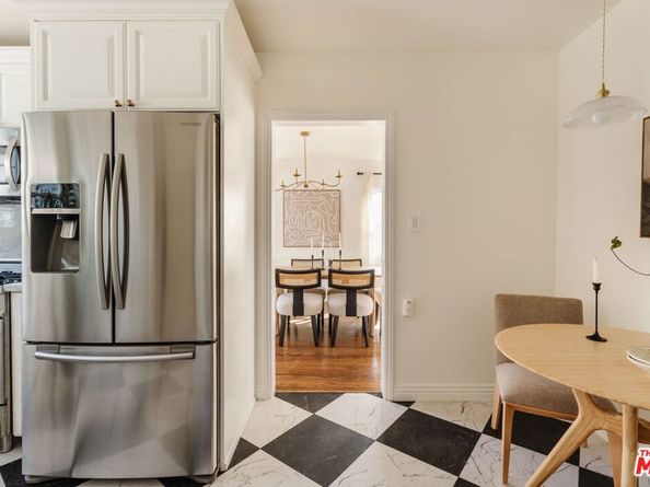 3860 Hepburn Avenue, Los Angeles CA 90008