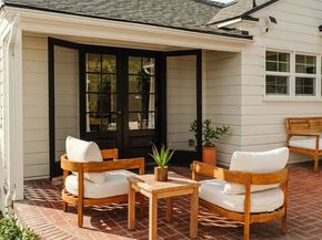 3860 Hepburn Avenue, Los Angeles CA 90008