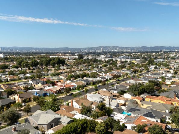 3860 Hepburn Avenue, Los Angeles CA 90008