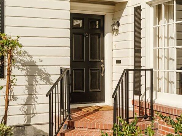 3860 Hepburn Avenue, Los Angeles CA 90008