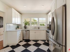 3860 Hepburn Avenue, Los Angeles CA 90008