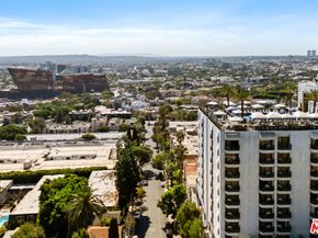 964 Larrabee Street 202, West Hollywood CA 90069