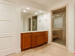 1835 Pandora Avenue 302, Los Angeles CA 90025